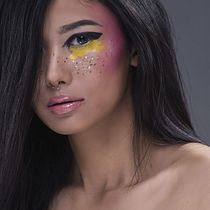 Mi Proyecto del curso: Retoque fotográfico de moda y belleza con Photoshop. Fashion Photograph, Portrait Photograph, and Digital Photograph project by JENNYFER ROENO - 05.20.2019
