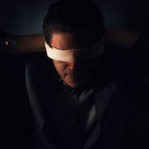 Mi Proyecto del curso: Autorretrato fotográfico artístico "Kidnapped". Photograph, Fine-Art Photograph, Mobile Photograph, and Portrait Photograph project by Camilo Robayo - 06.07.2019