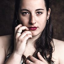 My project in Photography for Fashion and Digital Retouching course. Un projet de Art conceptuel, Photographie de mode, Photographie artistique , et Photographie de portrait de Liliam Milagros Gómez León - 15.06.2019