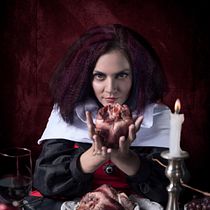 Mi Proyecto del curso: Autorretrato fotográfico conceptual. Photograph, Fine-Art Photograph, Studio Photograph, Portrait Photograph, Digital Photograph, and Photographic Lighting project by Ivett Aranda - 06.27.2019