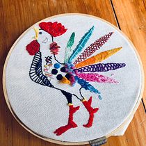 Gallo reinterpretación. Rosa María Torres. Un projet de Broderie de Rosa Maria Torres Hernández - 29.06.2019