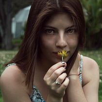 Mi Proyecto del curso: Retoque fotográfico de moda y belleza con Photoshop. Photograph project by Jose Alonso Espinosa Puente - 08.17.2019