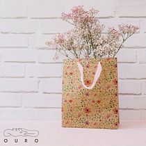 Estampado floral para papelería y .... Un projet de Création d'accessoires, Conception de produits, Reliure, Packaging, Création de motifs , et Aquarelle de Elena Rosa Cruz Jiménez - 24.08.2019