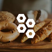 Bee's Bagels: Handrolled Sourdough Bagels <3 . Un projet de Design graphique de mara.kosac - 21.09.2019