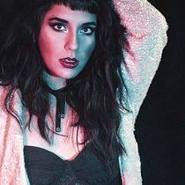 Mi Proyecto del curso: Retoque fotográfico de moda y belleza con Photoshop. Fashion Photograph, and Photo Retouching project by Alan Quispe - 10.19.2019
