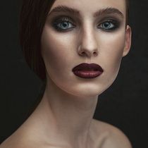 My project in Photograph Retouching for Fashion and Beauty with Photoshop course. Digital Photograph project by Cesar Ortiz - 10.15.2019