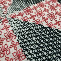 Jugando con el blackwork. Un proyecto de Bordado, Costura, Diseño, Diseño de complementos y Diseño de moda de Rebeca Rodríguez González - 16.10.2019