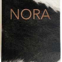 Mi Proyecto del curso: Fotolibro "NORA". Projekt z dziedziny  Sztuki piękne, Concept art,  Introligatorstwo, Fotografia, Fotografia art, st i czna użytkownika Carlos Bernal Iglesias - 31.01.2020