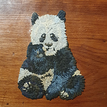 Esto esta de pelos: Un panda comiendo. Un projet de Artisanat, Illustration traditionnelle , et Peinture de Felipe Andrade - 24.12.2019