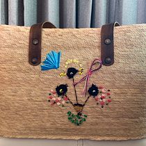 Mi Proyecto del curso: Bordado y personalización de accesorios . Arts, and Crafts project by Claudia Castellanos - 12.27.2019