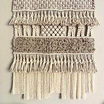 Mi Proyecto del curso: Introducción al macramé: creación de un tapiz decorativo. Arts, and Crafts project by Daniela Perez Palacios - 12.28.2019