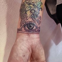 Me encanta el realismo y las lineas súper finas. Tattoo Design project by Raquel Garcia Abadal - 01.09.2020