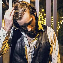 Proyecto de Moda. Moda conceptual hombre.. Photograph, Fashion Photograph, and Portrait Photograph project by Ángel Joaquín Márquez Rodríguez - 12.20.2019