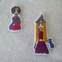 runas . Un projet de Broderie de Angie Ortiz Sanchez - 26.12.2020