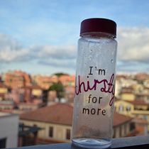 I'm thirsty for more: jugar con el ISO, el diafragma y la velocidad, enfoques y desenfoques. Photograph project by larraez - 02.09.2020
