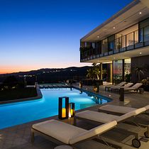 Casa hélice, colinas de Los Angeles. . Photograph project by Roberto Garcia - 02.21.2020