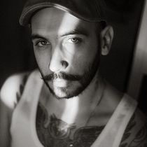 Mi Proyecto del curso: Retrato fotográfico intimista @lauthai_photograph. Un proyecto de Fotografía de Laura Sánchez Guerra - 11.03.2020