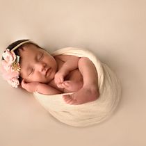 Mi Proyecto del curso: Introducción a la fotografía newborn. Un projet de Photographie de Maude vallín - 05.03.2020