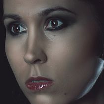 Retoque de belleza. Fashion Photograph project by Cristina Moix Trinidad - 03.23.2020
