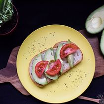 Desayuno en tiempos de cuarentena.. Photograph, and Food Photograph project by Johanna Arango Franco - 03.23.2020