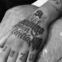 Mi Proyecto del curso: Tatuaje para principiantes. Calligraph, Tattoo Design, H, Lettering, and Lettering project by Arturo Zepeda - 03.26.2020