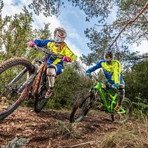 MTB Photo Session. Un proyecto de Diseño editorial, Fotografía, Fotografía de retrato y Fotografía publicitaria de feer sanchez - 01.11.2019