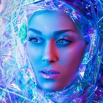 "Iridescent self" my first self portrait. Portrait Photograph project by Anna Aita - 03.31.2020