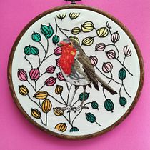 Ilustración de un petirrojo (Needle Painting) . Embroider project by Mel Medina - 08.12.2020