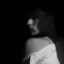 Mi Proyecto del curso: Retrato fotográfico intimista. Photograph, Portrait Photograph, Photographic Lighting, Fine-Art Photograph & Interior Photograph project by Paula de la Iglesia - 04.19.2020