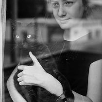 Cuarentena :: Retratos a Sofi & Paloma. Fine-Art Photograph project by Lucrecia Fantini - 04.20.2020