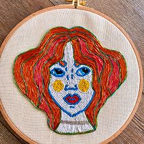 Redhead girl . Een project van Borduurwerk van Ioana Dragulinescu - 20.04.2020