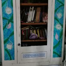 Mural en lo cotidiano: me inspiraste a transformar mi biblioteca. Painting, Acr, and lic Painting project by Carolina Dallera - 04.27.2020