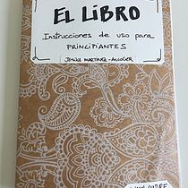 EL LIBRO; Instrucciones de uso para principiantes. Ilustração tradicional projeto de jesika - 27.04.2020