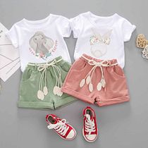 Ilustración textil. Camisetas para niña. Design de moda projeto de Paz Guillén - 29.04.2020