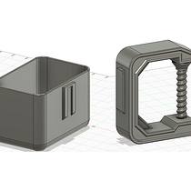 Mi Proyecto del curso Introducción al diseño e impresión en 3D: Clamp para escritorio con porta herramientas ensamble en impresión. 3D projeto de Nico Antonelli - 21.05.2020