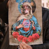 La Coronavirgen . Projekt z dziedziny Sztuka miejska i Fotografia użytkownika Perla Sanchez - 07.05.2020
