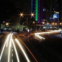 Mi Proyecto del curso: La luna y las luces de mi ciudad. Un proyecto de Fotografía de Vanessa Foyo Garcia - 07.05.2020