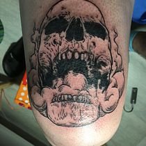 Tatuaje para principiantes (elale in myself). Tattoo Design, and Traditional illustration project by Alex de la Fuen - 05.15.2020