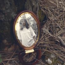 My project in Introduction to Narrative Photography course - "I am free again" . Un proyecto de Fotografía de Zeynep Aras - 13.06.2020