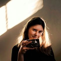 Autorretratos en cuarentena . Photograph, Fine-Art Photograph, Portrait Photograph, and Digital Photograph project by Celeste Berardo - 06.26.2020