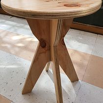 Banco de madera finalizado. Projekt z dziedziny Obróbka drewna, Projektowanie i w i rób mebli użytkownika Cesar Nuñez - 30.06.2020