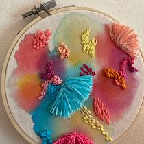 My project in Embroidery and Watercolor Basic Techniques course. Embroider, Fiber Arts, and Watercolor Painting project by vgushman - 07.01.2020