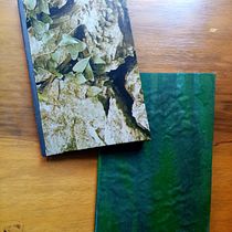 Libro de artista con recolección de canciones y imágenes. . Arts, Crafts, Creativit, and Bookbinding project by josedanieljulysalinas - 07.02.2020