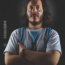 Mi Proyecto del curso: Tato un gran barra de selección Argentina. Un proyecto de Fotografía, Fotografía de estudio, Fotografía de moda, Fotografía de producto, Fotografía digital, Fotografía publicitaria e Iluminación fotográfica de Andrea M. Rodriguez Garcia - 05.07.2020