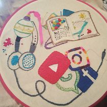 Composición para funda de niña. Embroider, and Creativit project by ju.bja.rrs - 07.15.2020