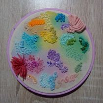 Corales o cajita de petri?. Embroider project by Michelle de la Rosa - 07.16.2020