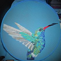 Mi Proyecto del curso: Pintar con hilo: Colibrí pico ancho Ein Projekt aus dem Bereich Stickerei von Cecilia Astudillo - 17.07.2020