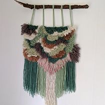 Final project - Introduction to Latch Hooking and Locker Hooking. Un proyecto de Artesanía de lulu c'est bon - 20.07.2020