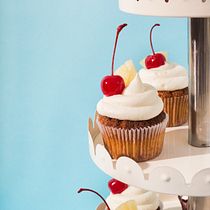 Celebrando los cupcakes de los 60. Food Photograph project by marco_larios - 07.21.2020