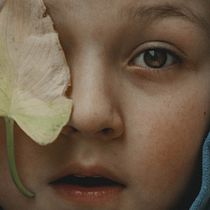 En las miradas hay un Universo. Photograph project by Mauricio Rengel - 07.25.2020